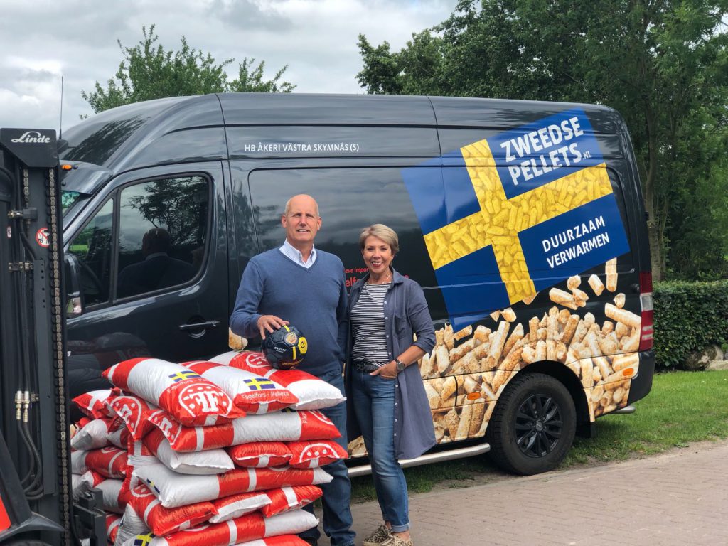 Zweedse Pellets Elk Kind een Bal